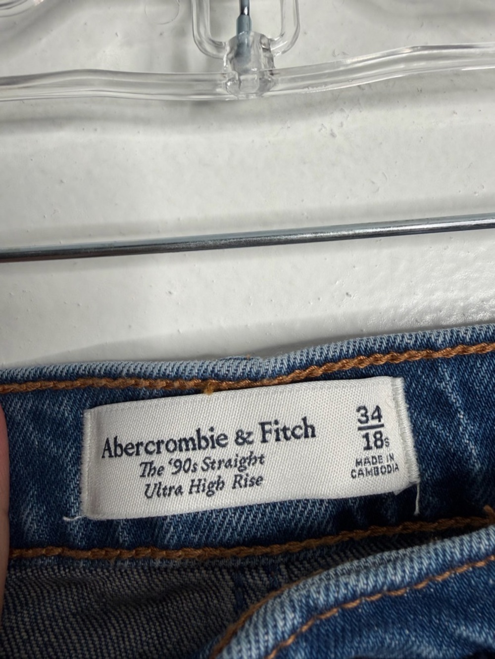 Abercrombie & Fitch 90's Straight‎ Ultra High Rise Blue Wash Raw Hem 34/18 Short - Picture 4 of 7